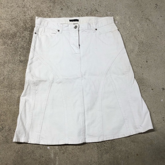 New York & Company Dresses & Skirts - New York and Company white fitted flare skirt